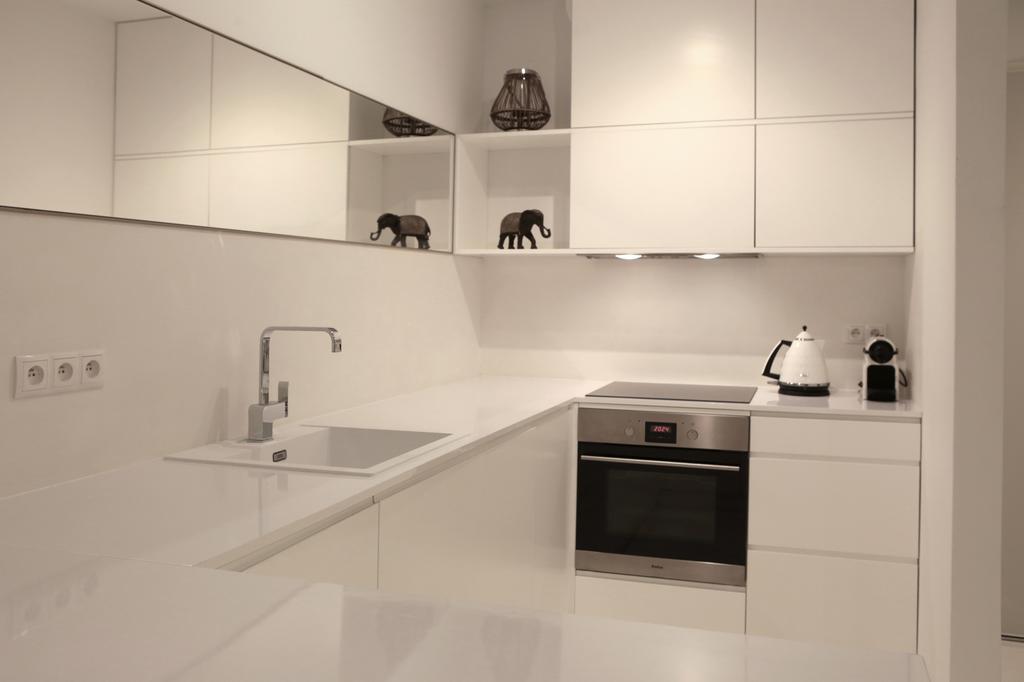 Super-Apartamenty Prestige Poznań Eksteriør billede